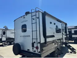 2026 FOREST RIVER ROCKWOOD MINI LITE 2214S
