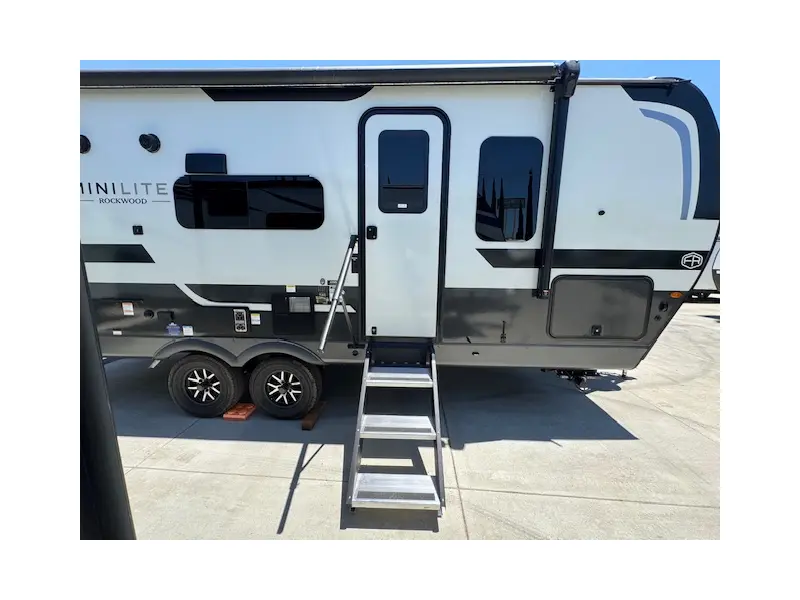2026 FOREST RIVER ROCKWOOD MINI LITE 2214S