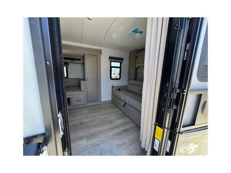 2026 FOREST RIVER ROCKWOOD MINI LITE 2214S