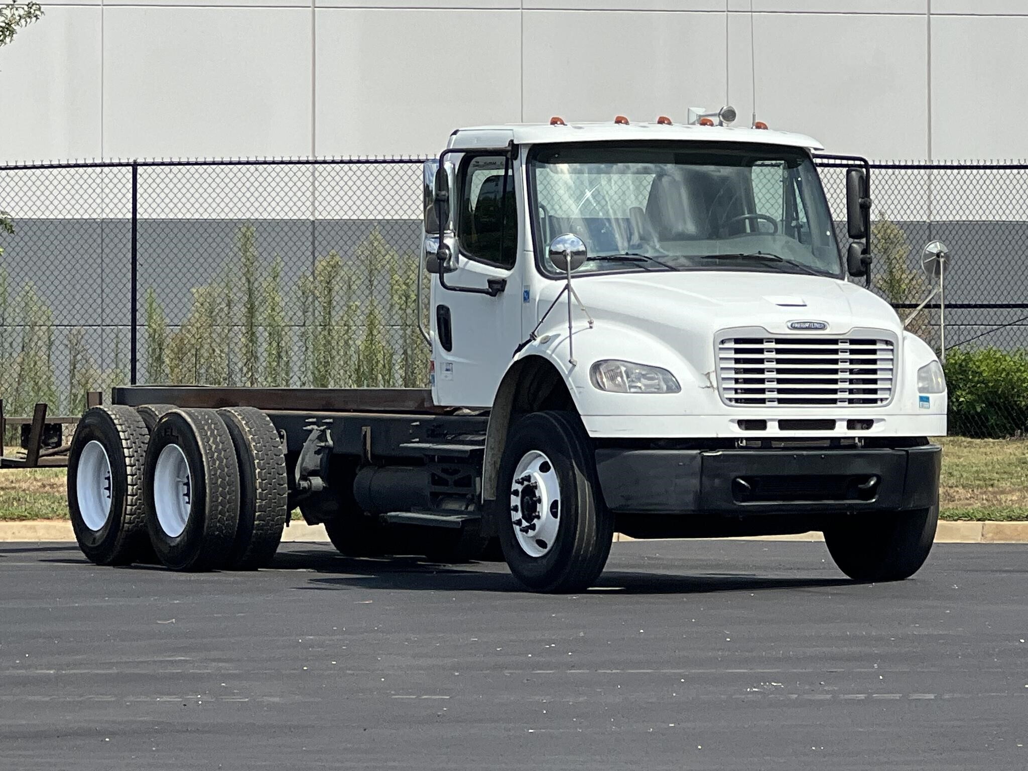 2015 FREIGHTLINER BUSINESS CLASS M2 106 in Cartersville, GA