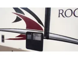 2017 FOREST RIVER ROCKWOOD 2606WS
