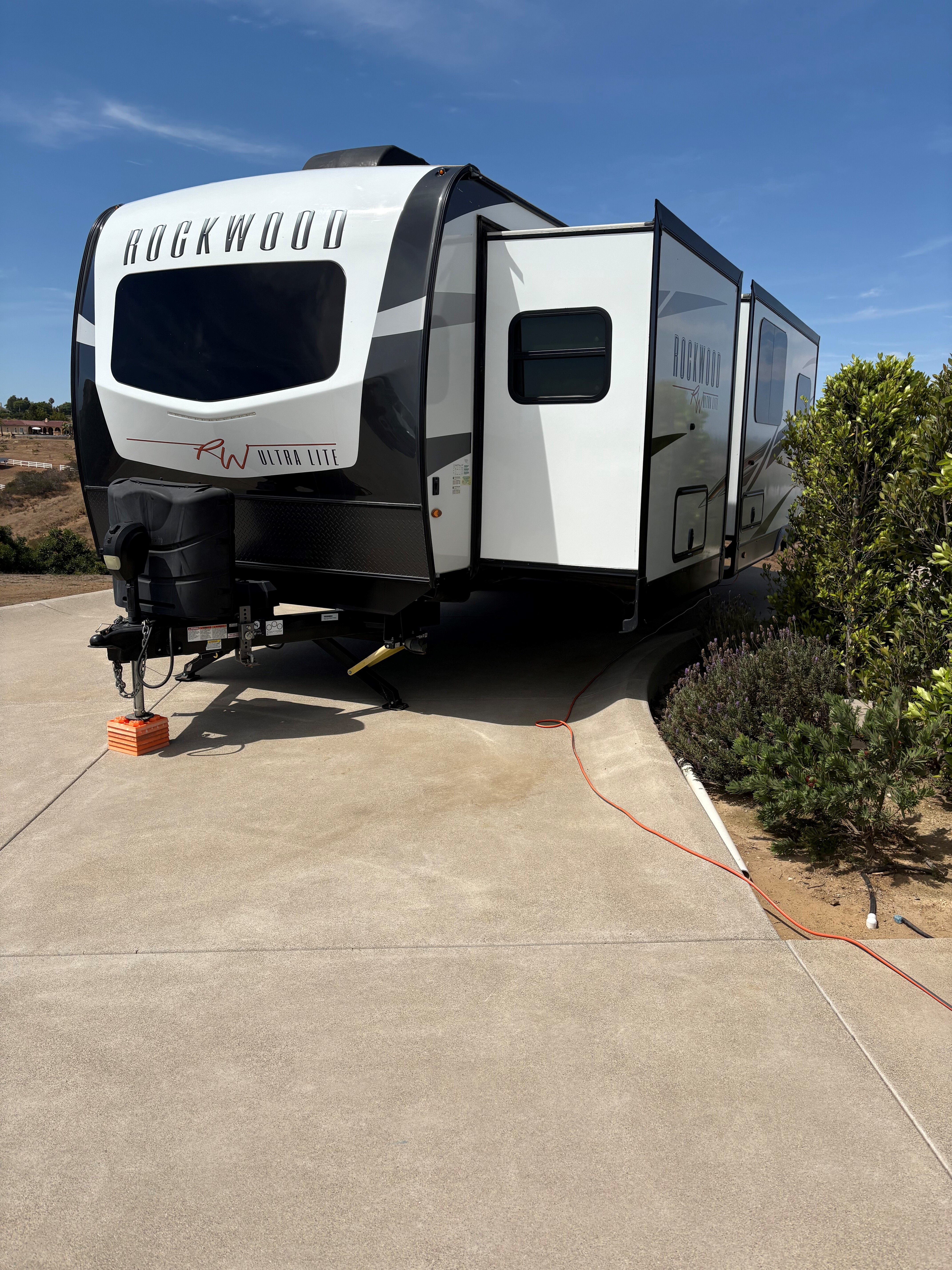 68bf460ed72e65705442b86d.jpg?