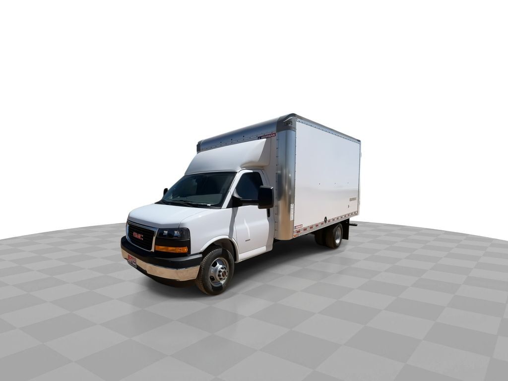 2025 Gmc Savana Cutaway 3500 photo 2