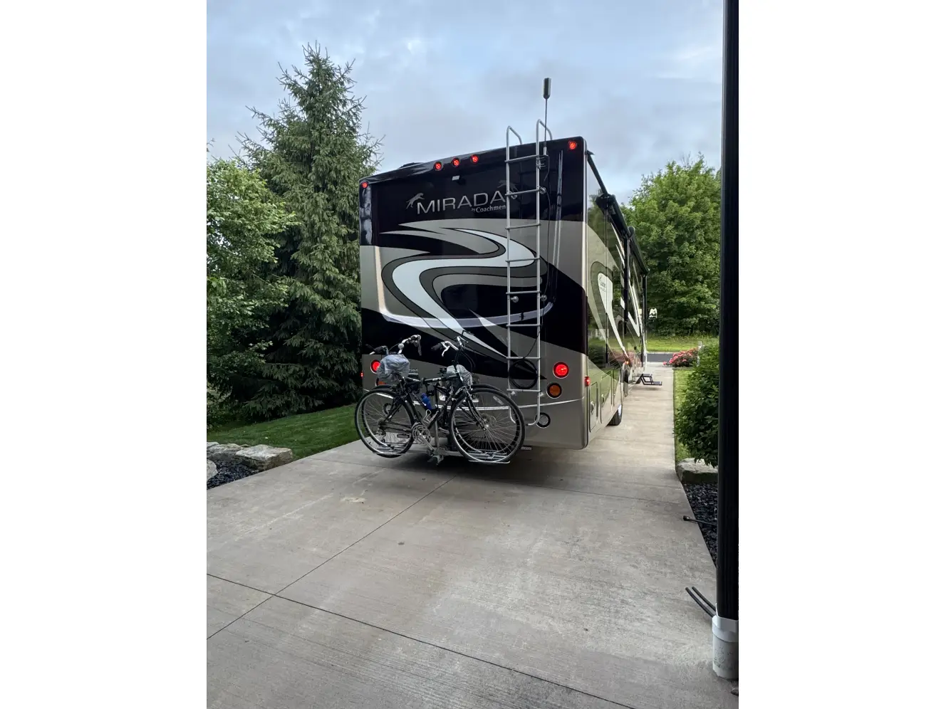 A photo of this 2016 Coachmen MIRADA 35LS
