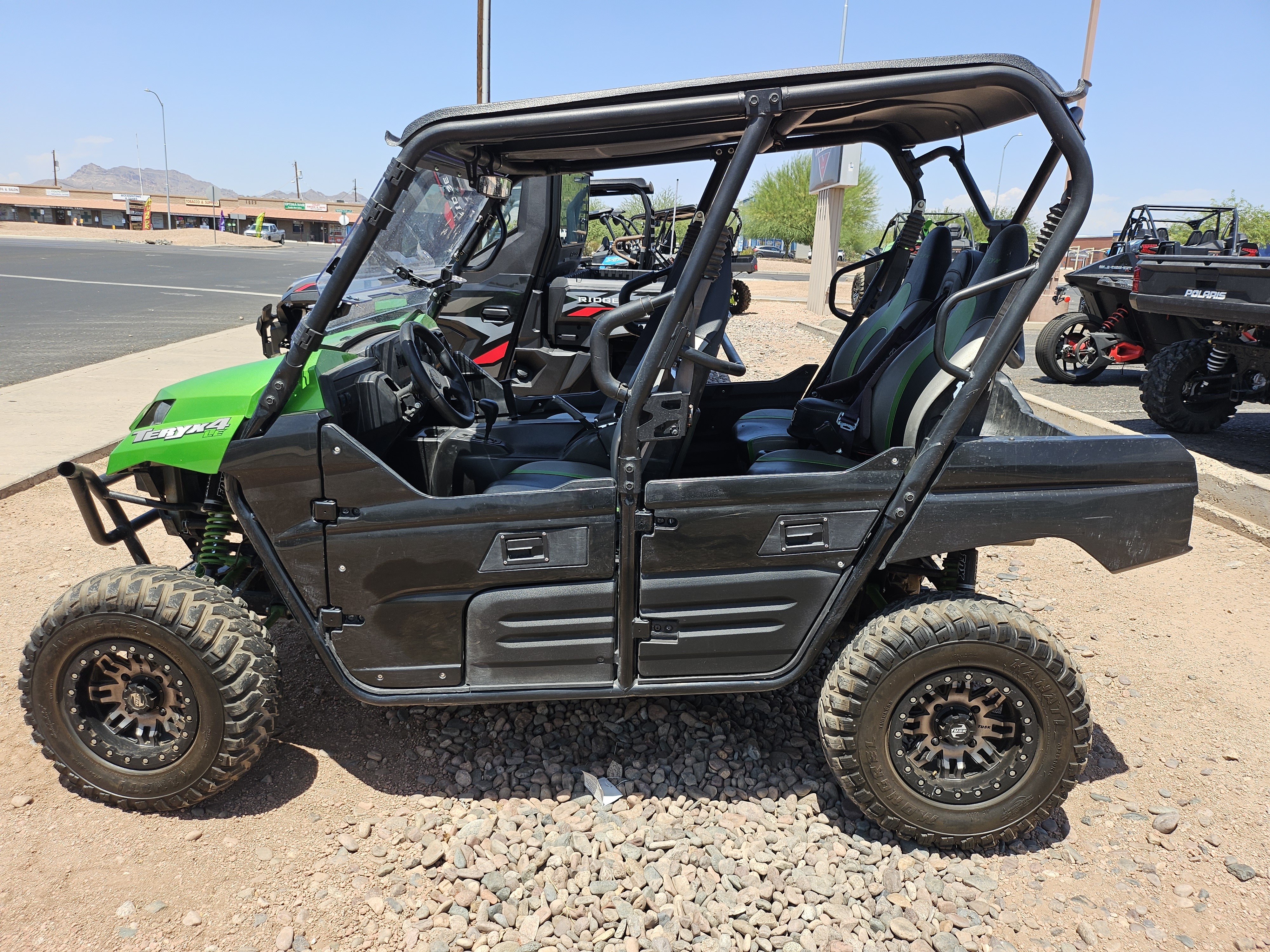 とりひきページ④ Kawasaki Teryx 4 Rear Bumper