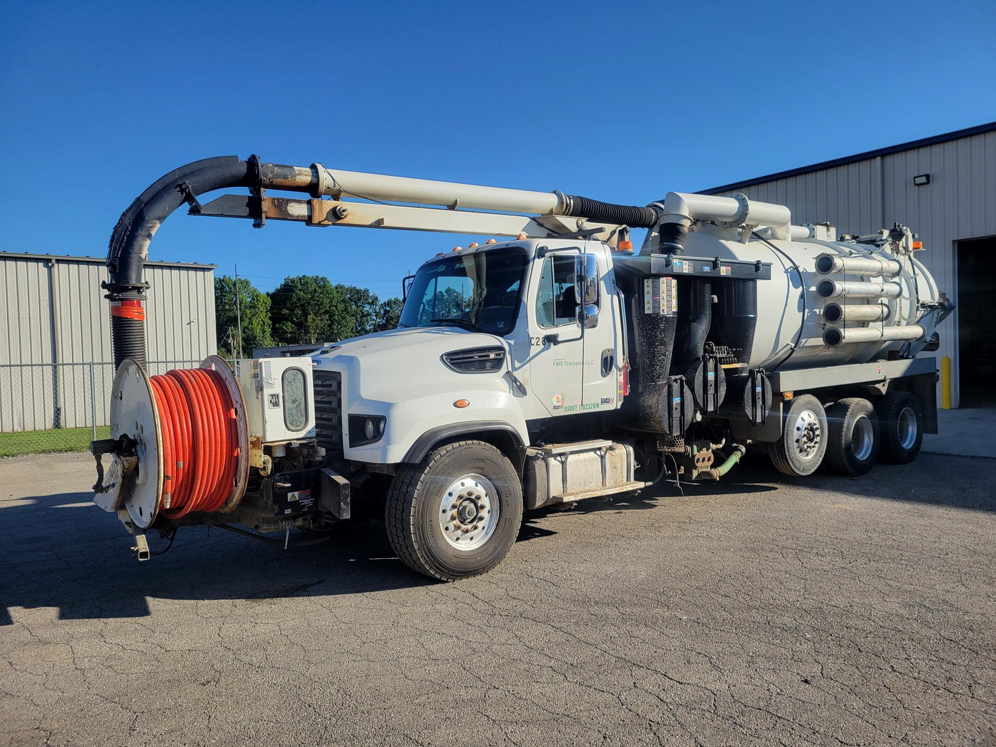 2013 Freightliner 114 Sd in Noblesville, IN