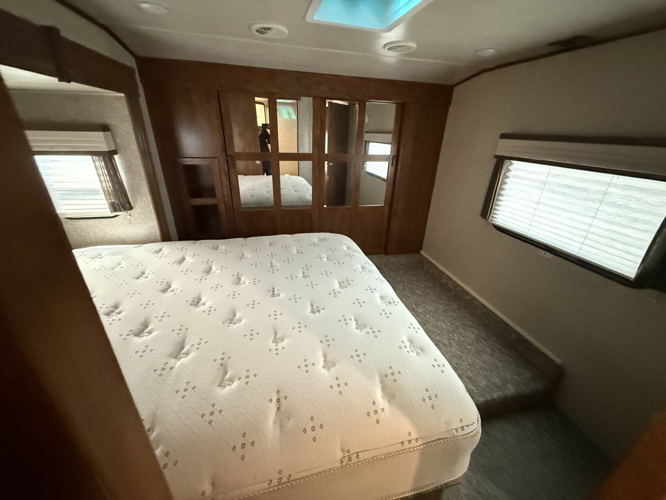 A photo of this 2018 Heartland SUNDANCE XLT 269TS
