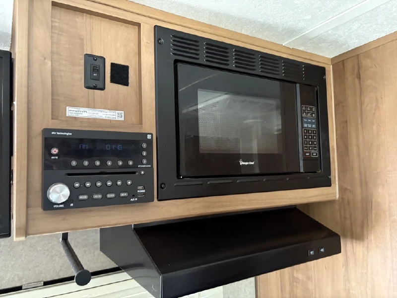 2019 FOREST RIVER ROCKWOOD MINI LITE 2507S