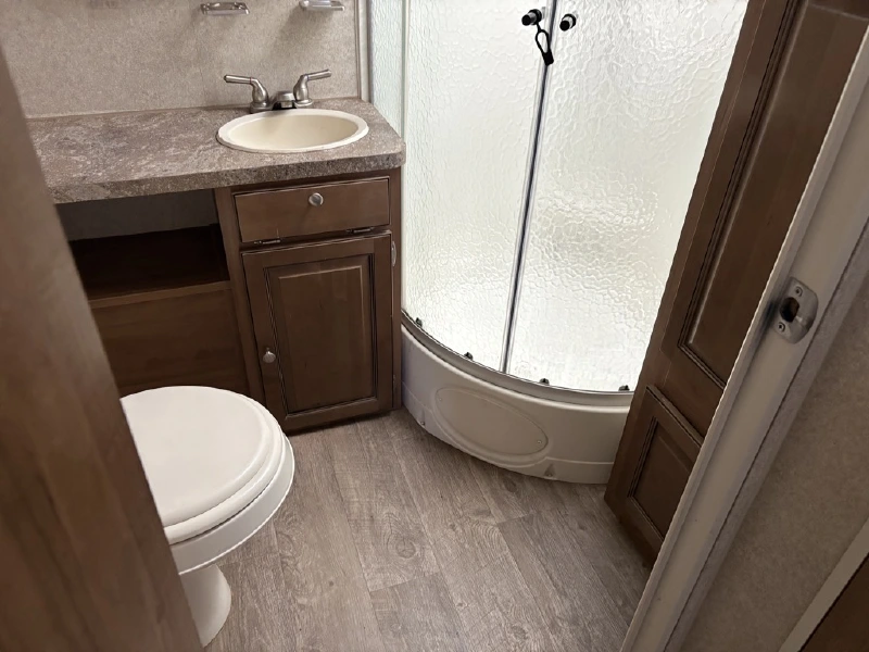 2019 FOREST RIVER ROCKWOOD MINI LITE 2507S