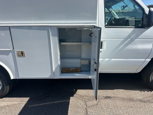 2026 Ford E-350 Base photo 7