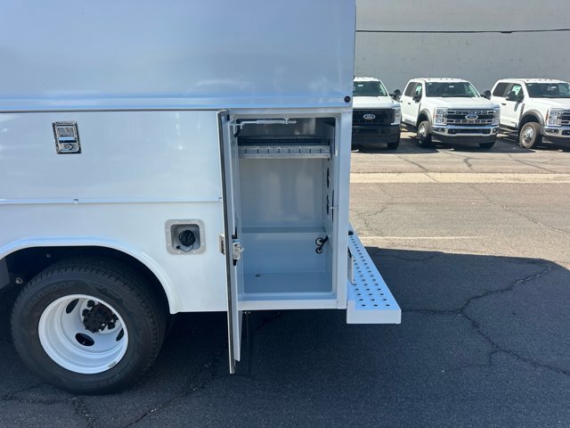 2026 Ford E-350 Base photo 17