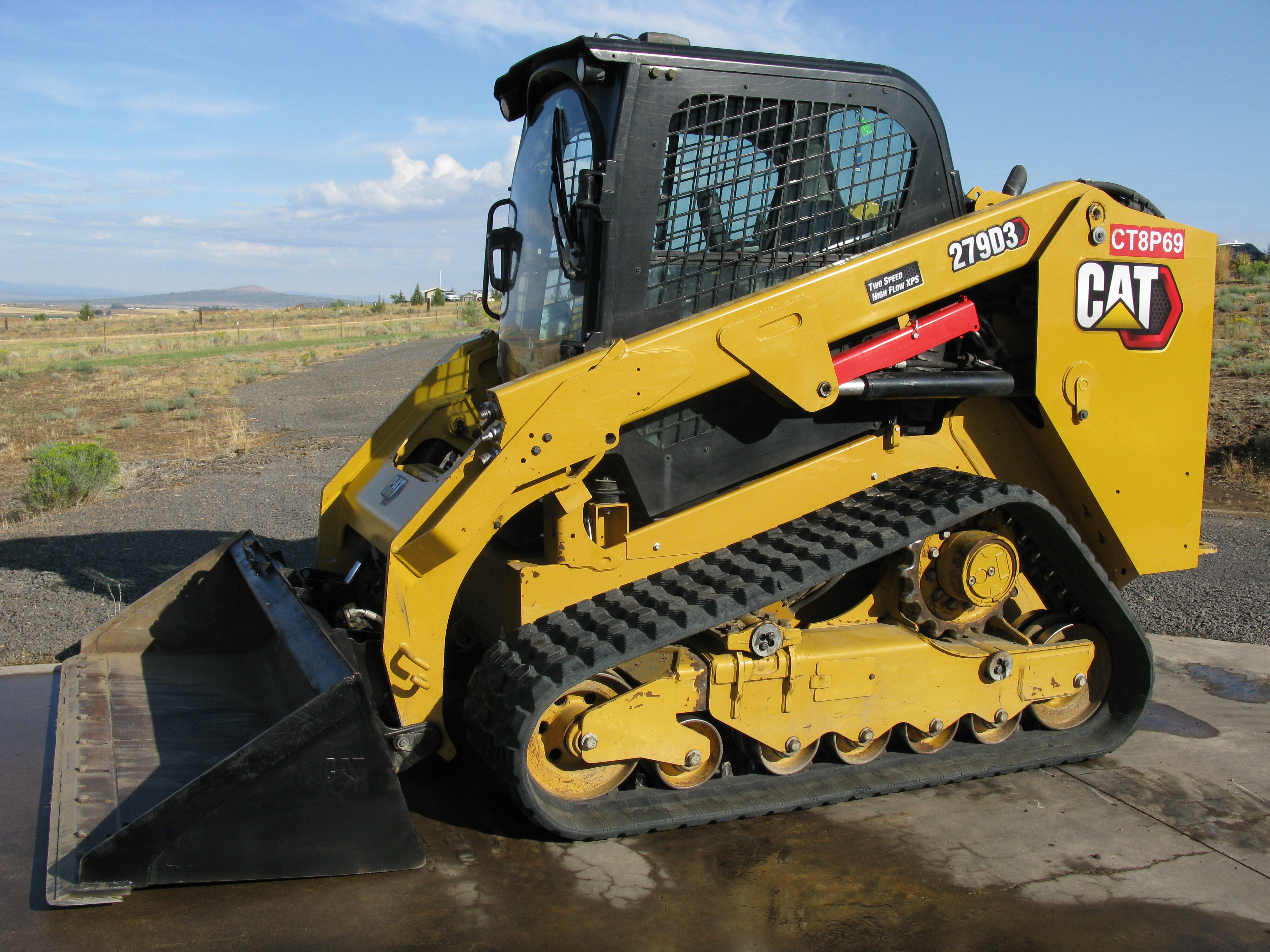 2022 CATERPILLAR 279D3 in Culver, OR