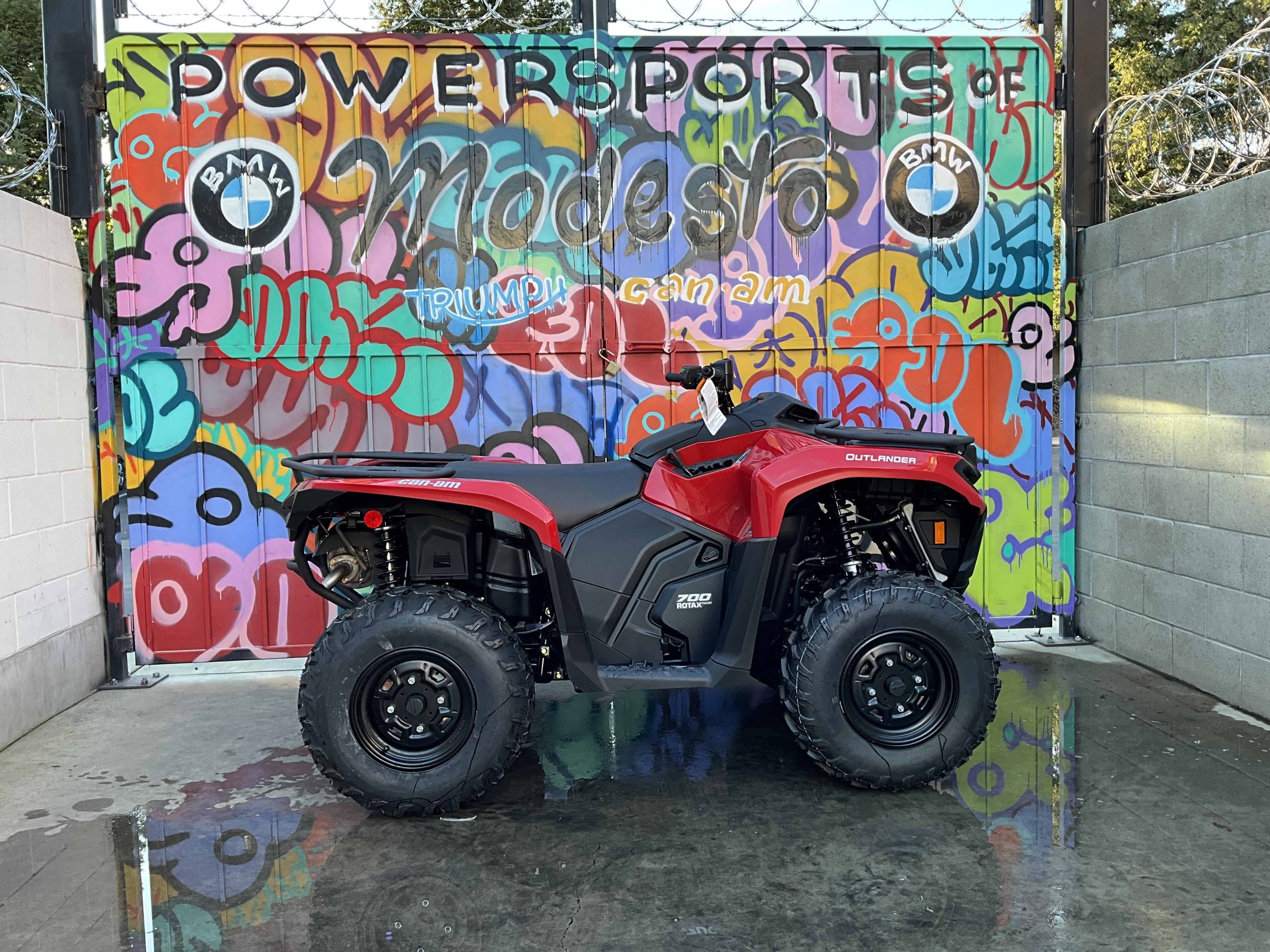 2025 Can-Am OUTLANDER 700 BASE in modesto CA