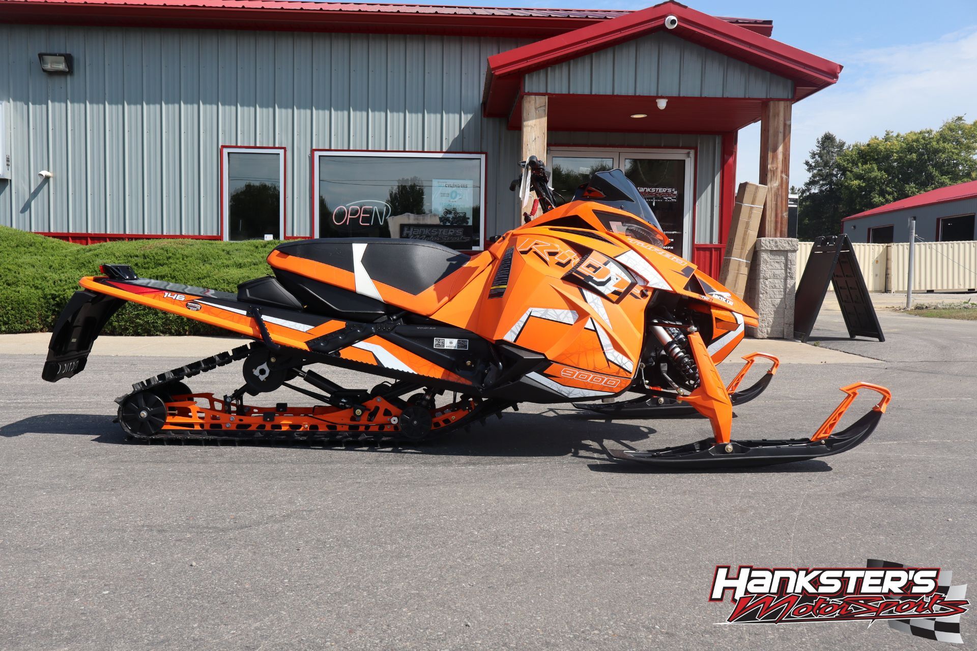 MATO  Amazon.com: Genuine OEM 55310-M6000 Insulator - Strut