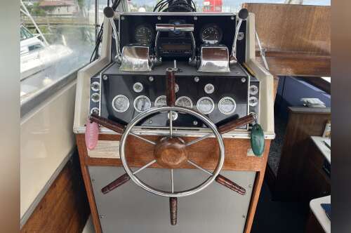 1966 Chris-Craft 38 Commander in branford CT