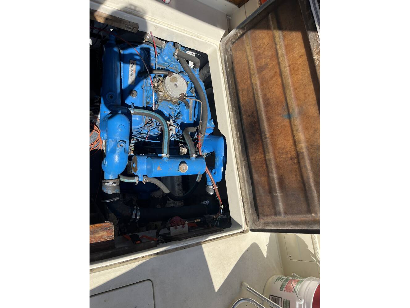A photo of this 1966 Chris-Craft 38 Commander