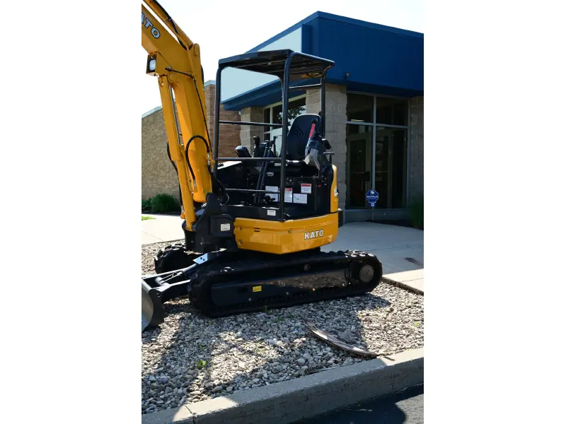 2023 KATO HD30V5