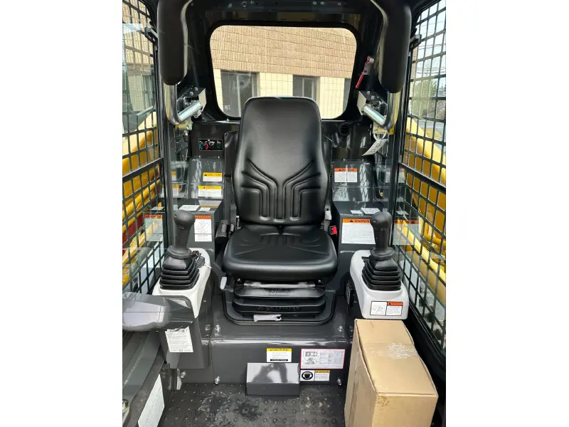 2023 KATO CL35
