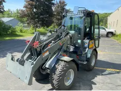 2022 GIANT G2500 HD