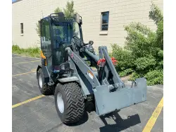 2022 GIANT G2500 HD