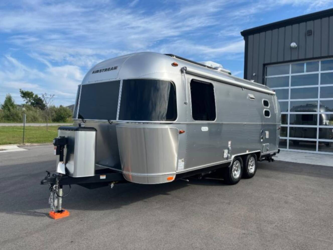 A photo of this 2026 Airstream Flying Cloud 23FB