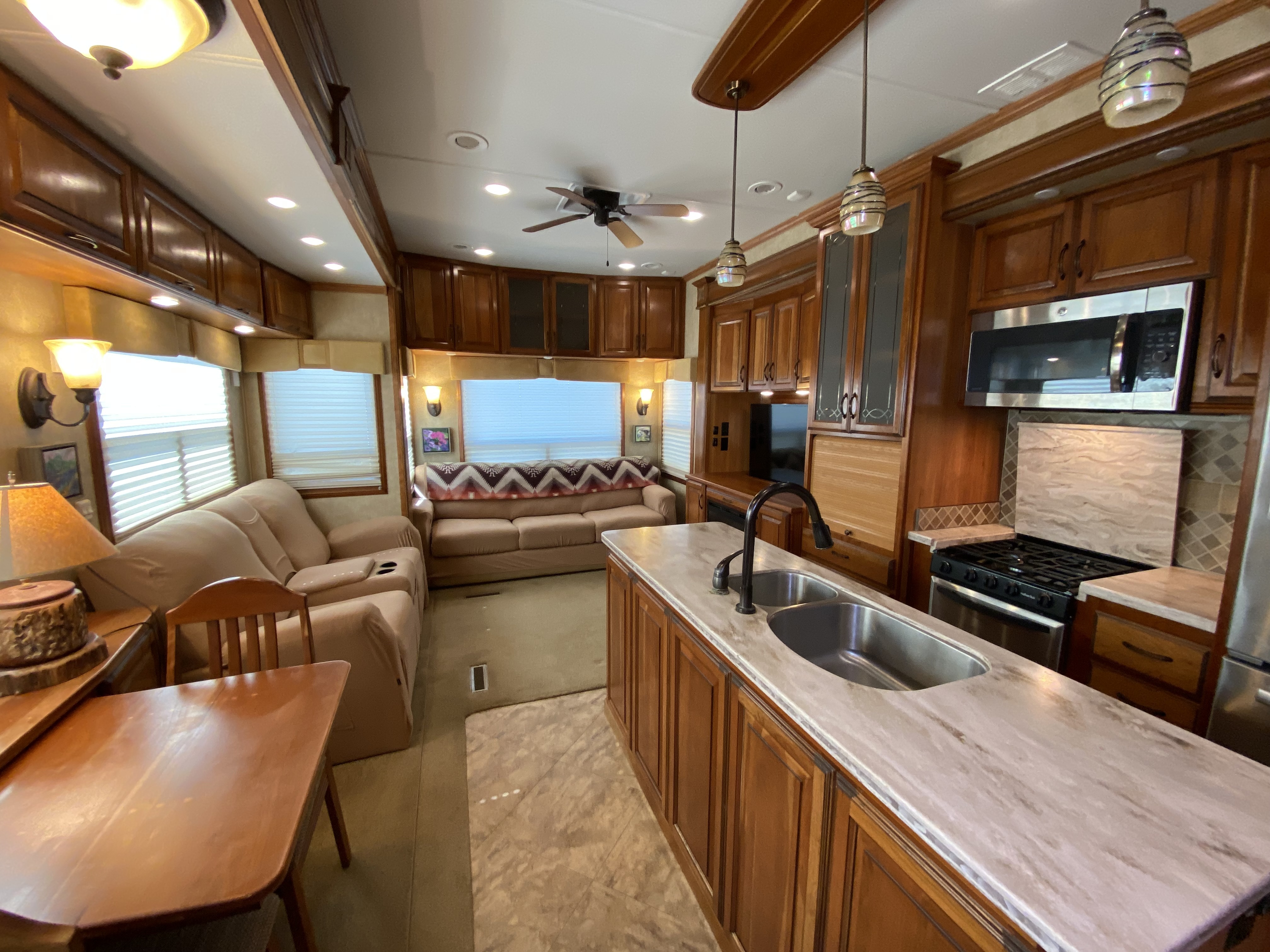 2015 DRV MOBILE SUITES 36RSSB3 in missoula MT