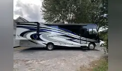 2018 Fleetwood BOUNDER 33C RV
