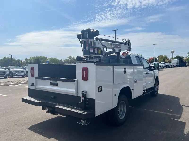 2025 FORD F350