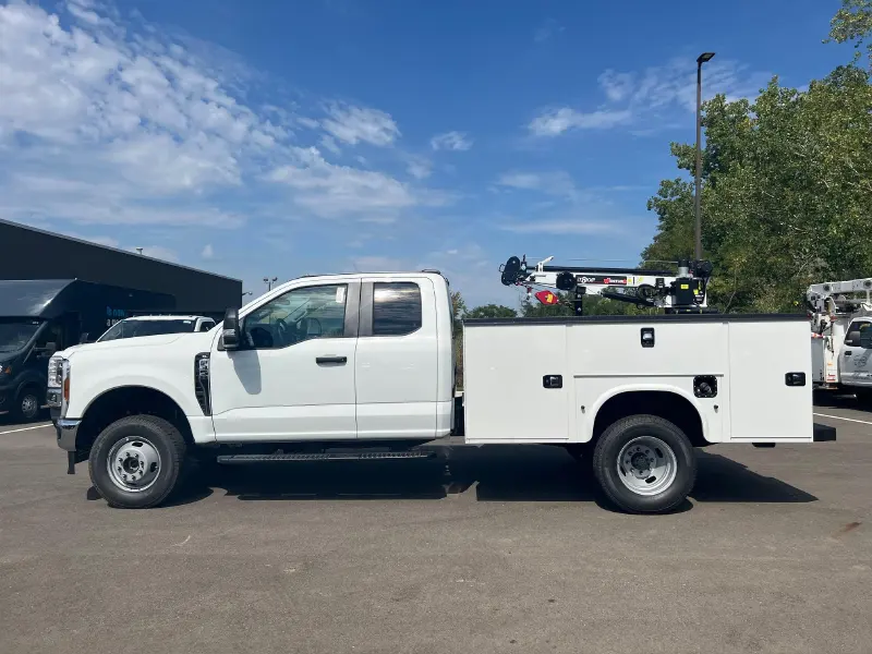 2025 FORD F350