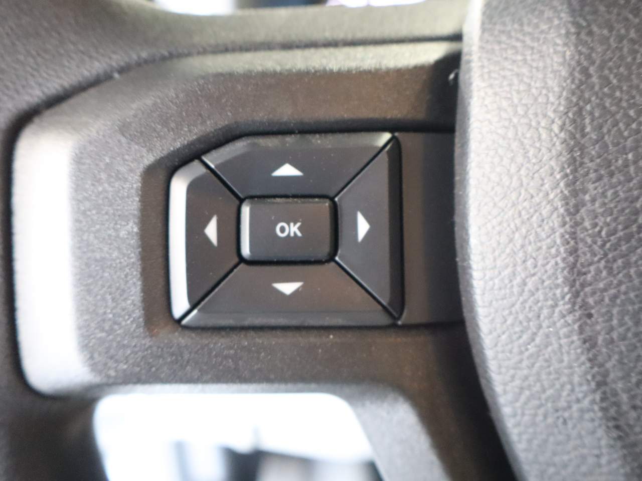 2026 Ford E-350 Base photo 14