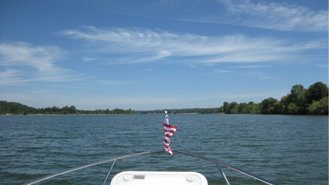 A photo of this 1999 Aquasport 215 Explorer