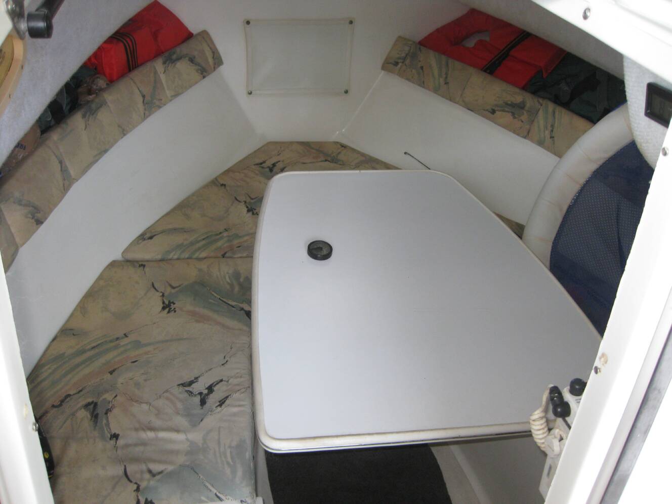 A photo of this 1999 Aquasport 215 Explorer