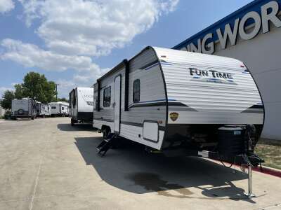 Crossroads Fun Time RVs For Sale - RV Trader
