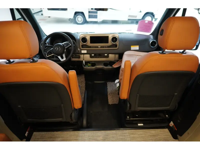 2025 WINNEBAGO VIEW 24T