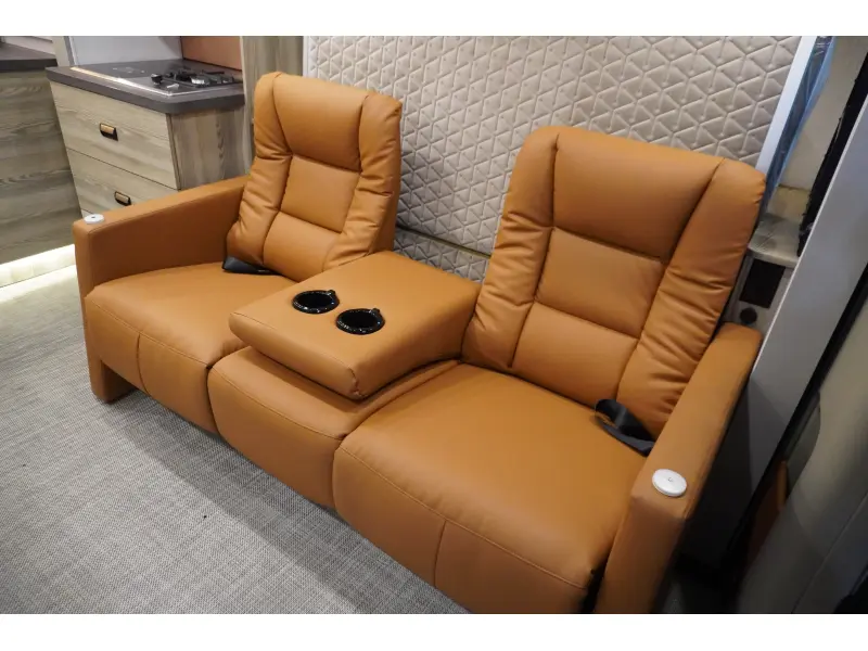 2025 WINNEBAGO VIEW 24T