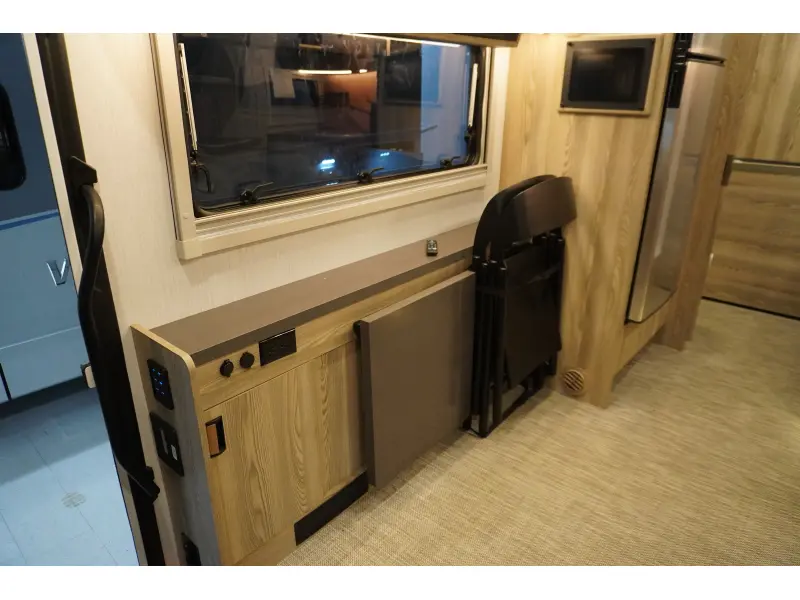 2025 WINNEBAGO VIEW 24T