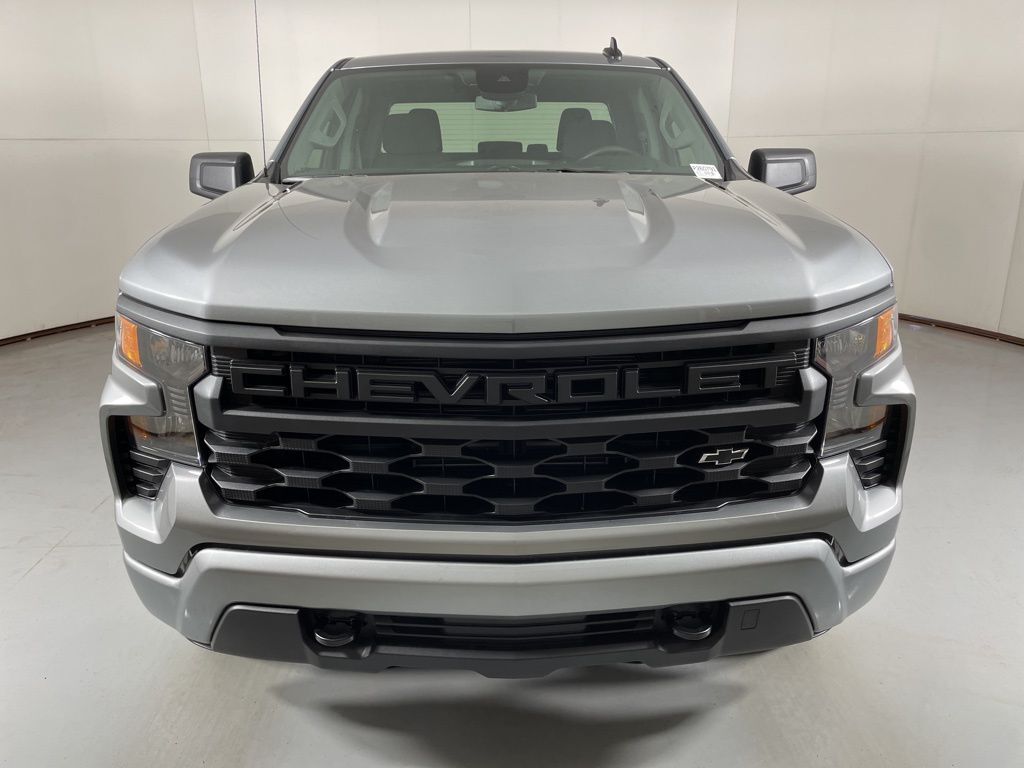 2026 Chevrolet Silverado 1500 Custom photo 4