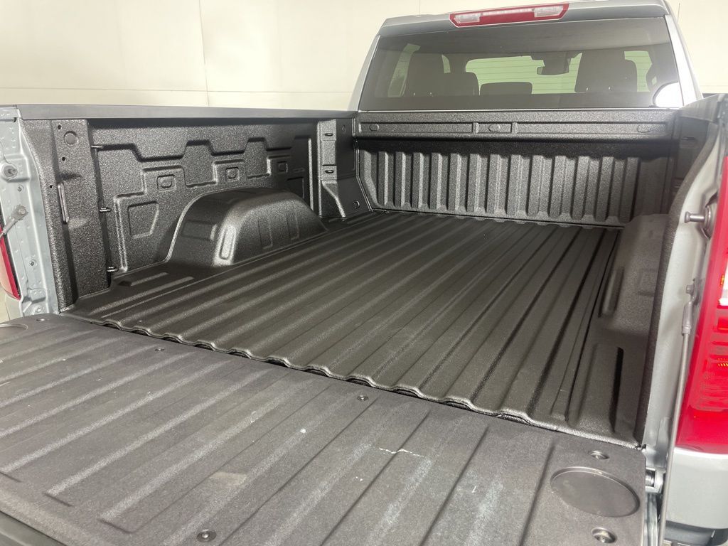 2026 Chevrolet Silverado 1500 Custom photo 13