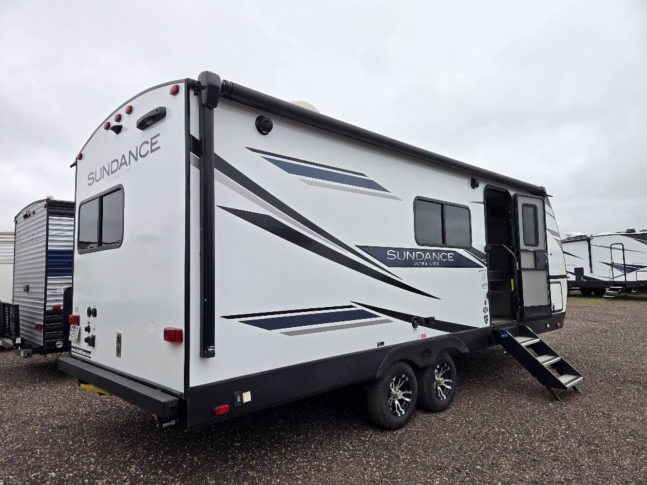 A photo of this 2022 Heartland Sundance Ultra-Lite 231ML