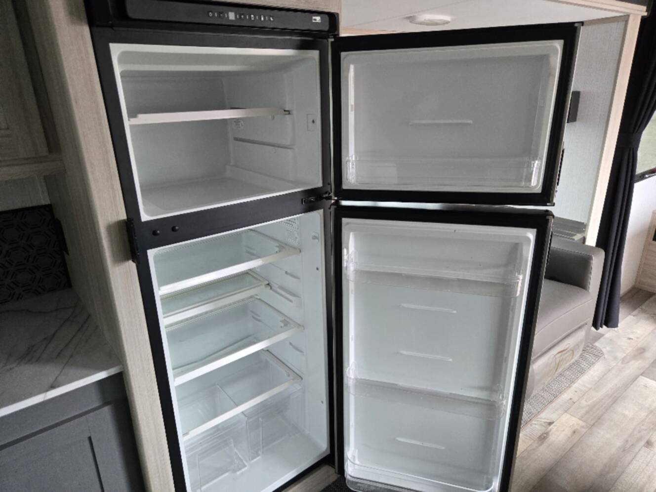 A photo of this 2022 Heartland Sundance Ultra-Lite 231ML