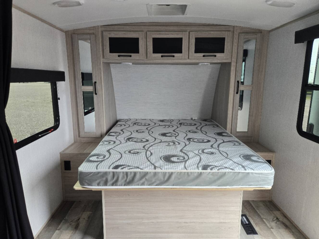 A photo of this 2022 Heartland Sundance Ultra-Lite 231ML