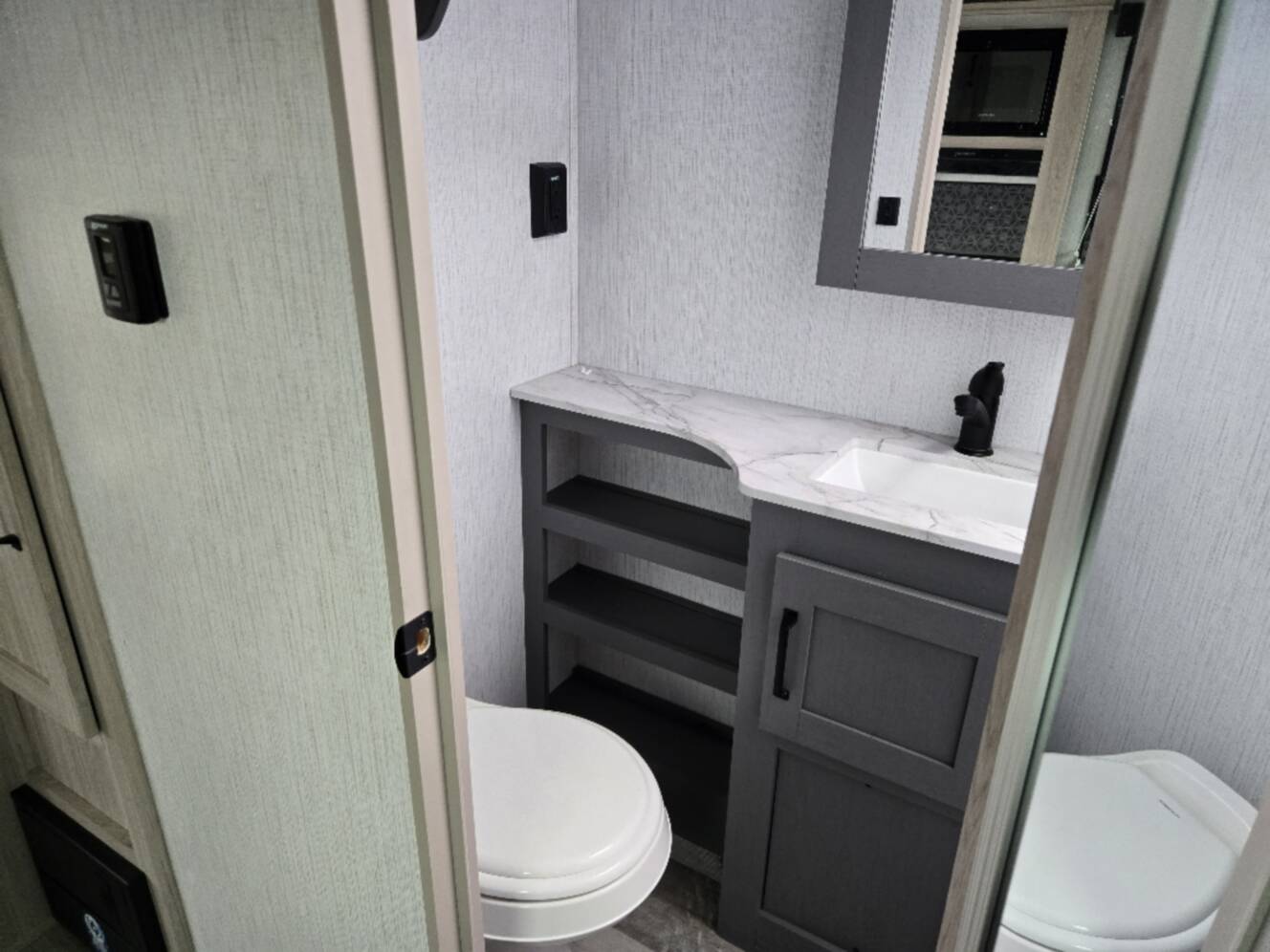 A photo of this 2022 Heartland Sundance Ultra-Lite 231ML