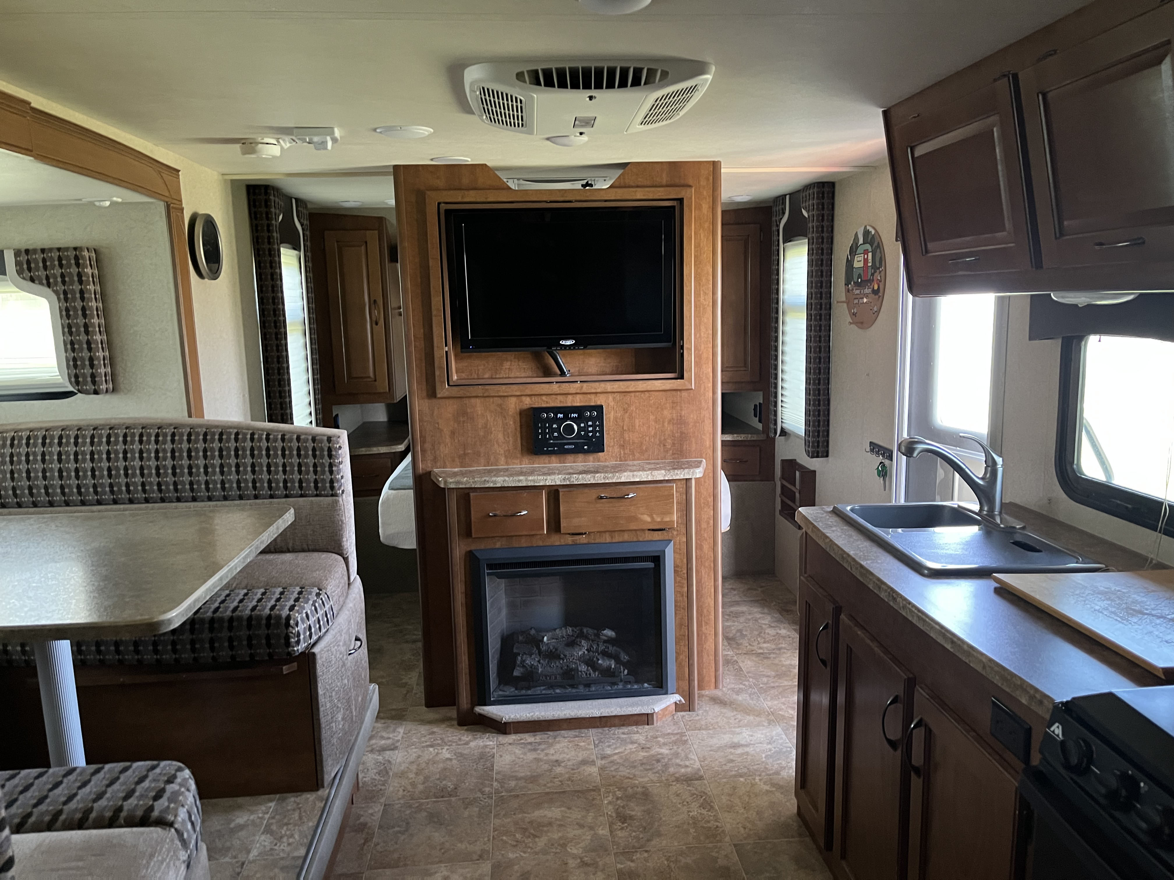 2017 Lance 2295 in paonia CO