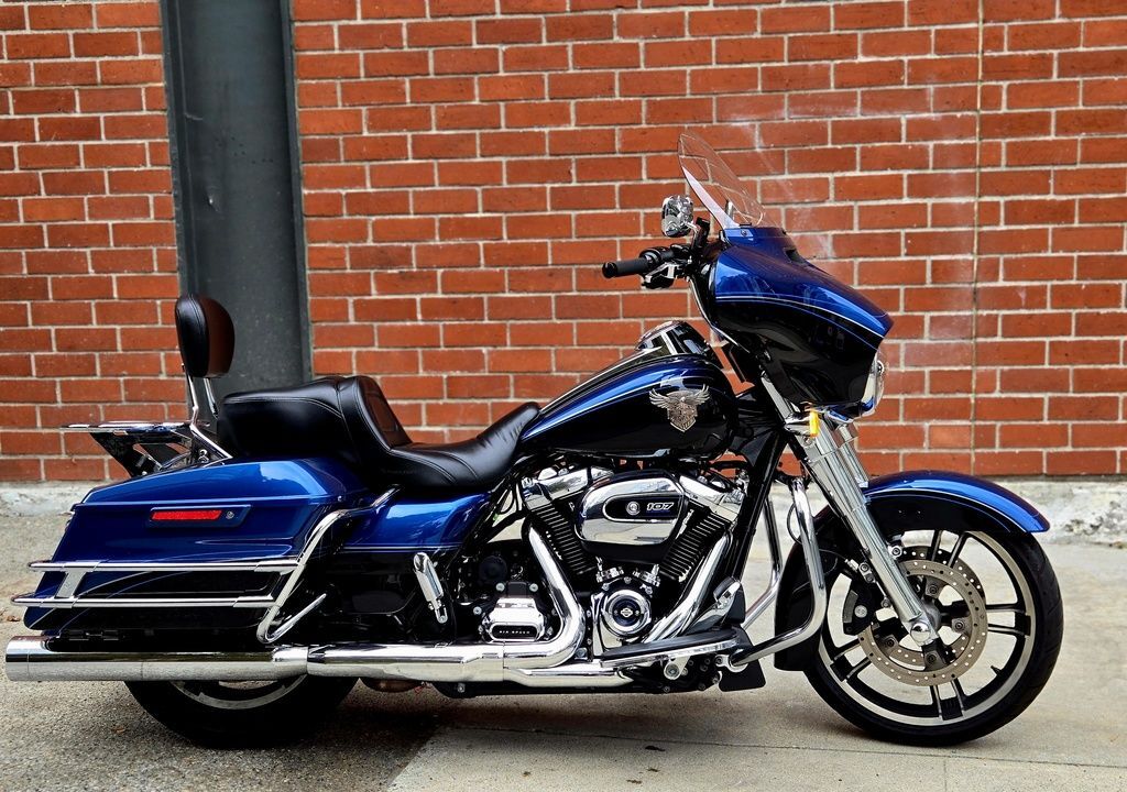 Harley-Davidson レディーM値下げ Harley] A shopping spree at a rumored shop with a gal