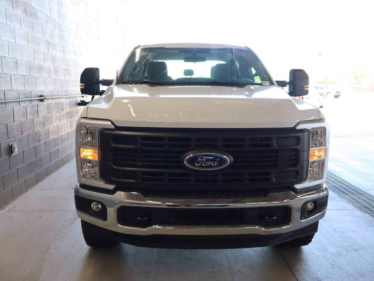 2026 Ford F-350 photo 4