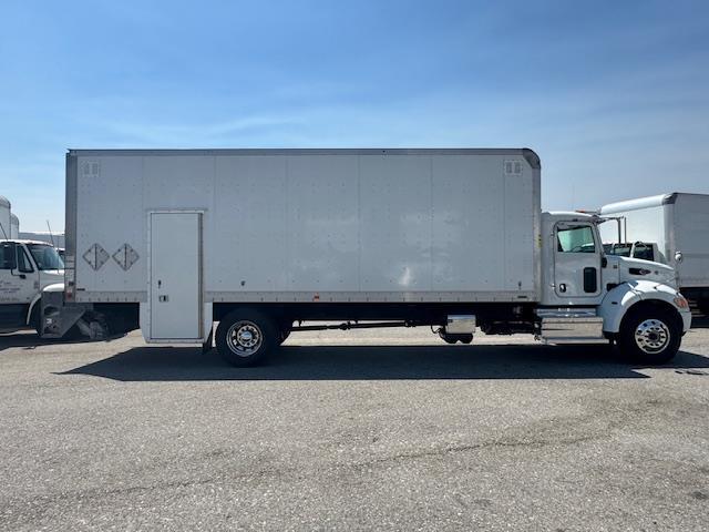 2020 Peterbilt 337 photo 6