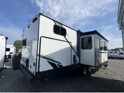 2025 DUTCHMEN KODIAK ULTIMATE 3321BHSL