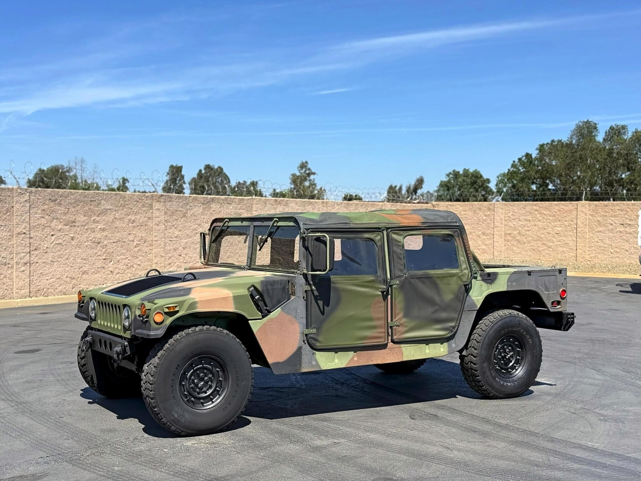 2007 AM GENERAL M1097R1 in Sacramento, CA