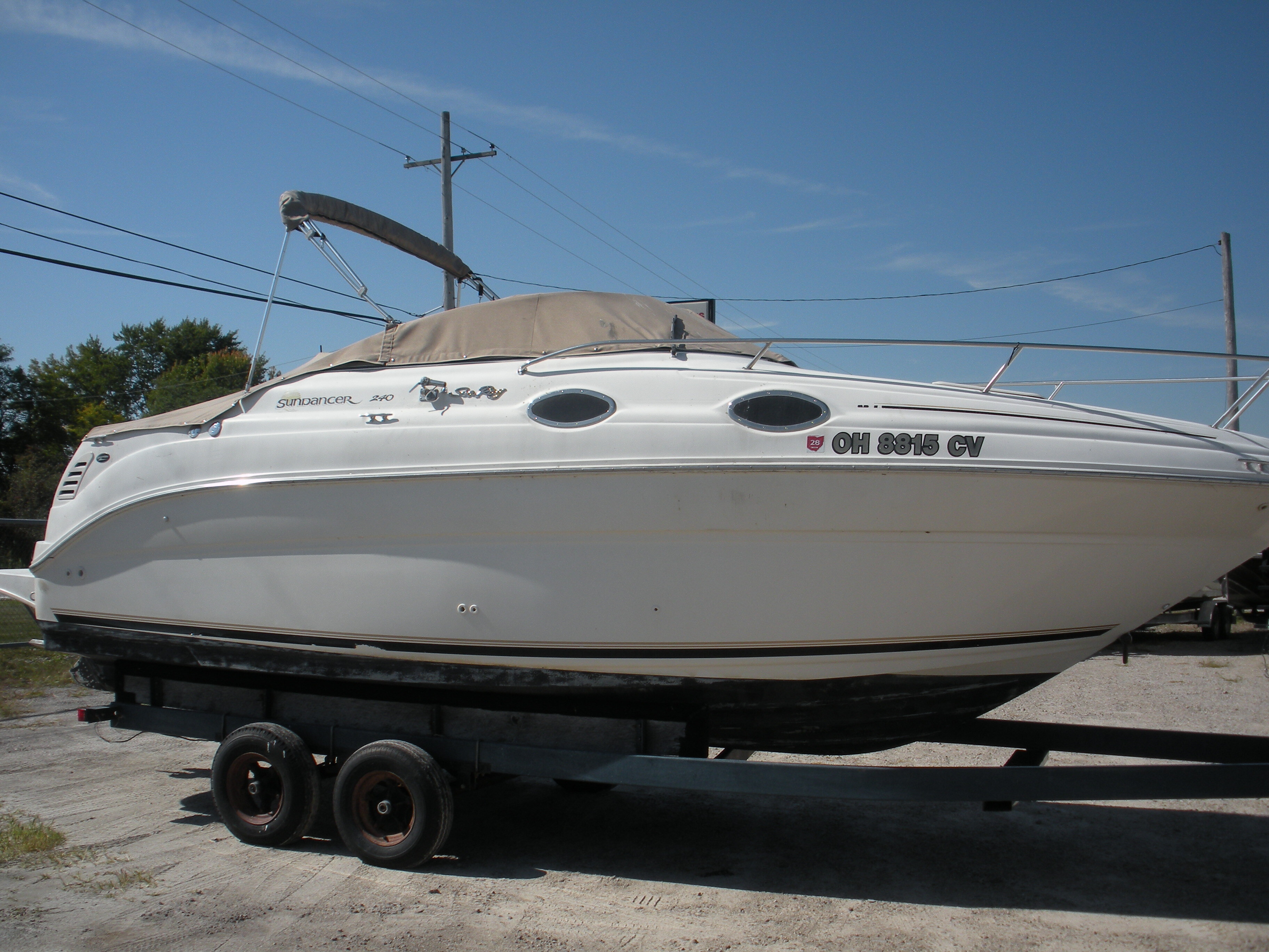 2000 Sea Ray 240 SUNDANCER in port clinton OH