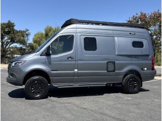 2025 WINNEBAGO REVEL 44E